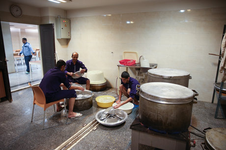 واگذاری مراکز بهاران به قرارگاه امام رضا(ع) کذب است